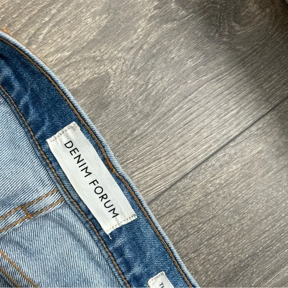 Aritzia Denim Forum The Yoko High Rise Slim Skinny Jeans High Waist Light Wash - Picture 14 of 15